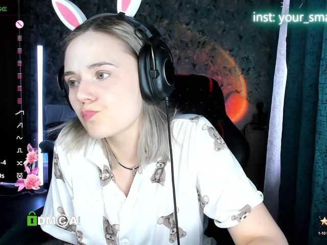 your-small-bunny live cam on BongaCams