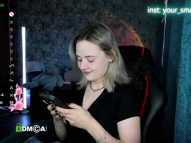 your-small-bunny live cam on BongaCams