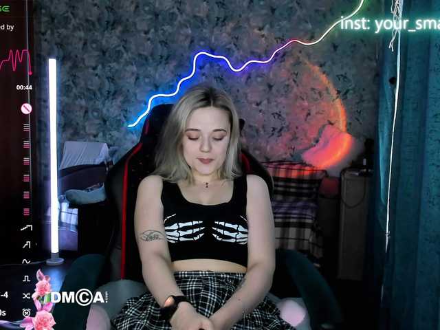 your-small-bunny live cam on BongaCams