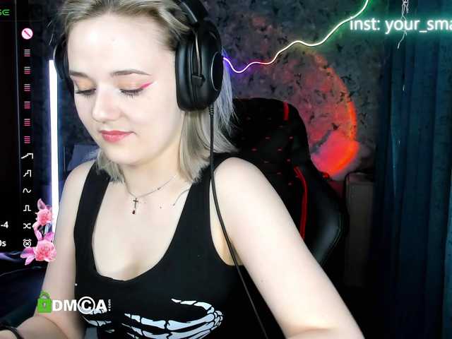 your-small-bunny live cam on BongaCams