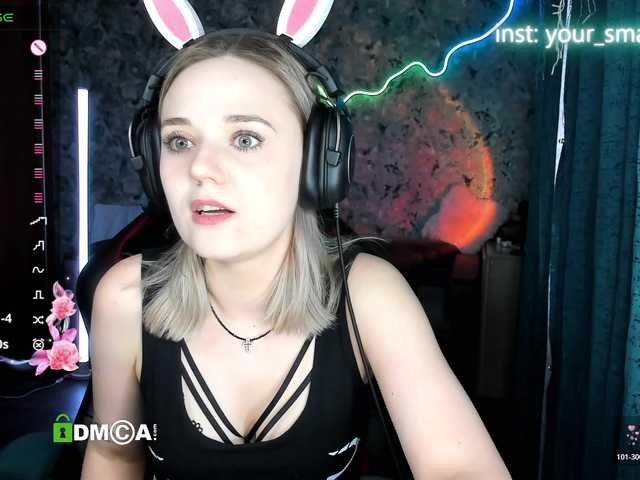 your-small-bunny live cam on BongaCams