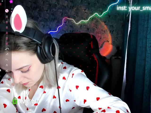 your-small-bunny live cam on BongaCams