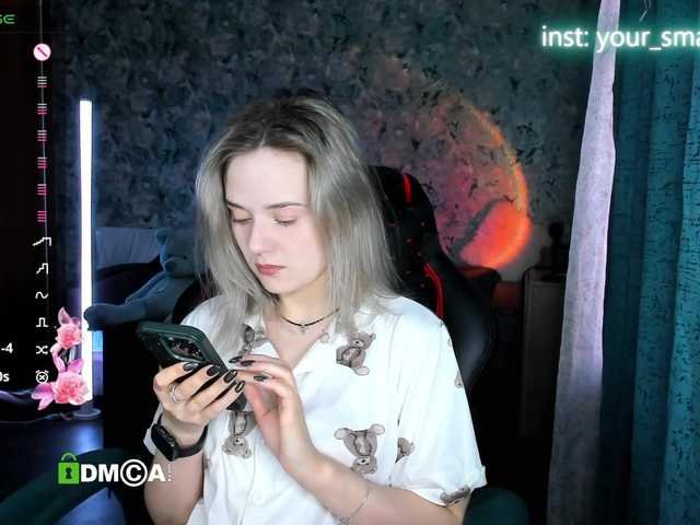 your-small-bunny live cam on BongaCams