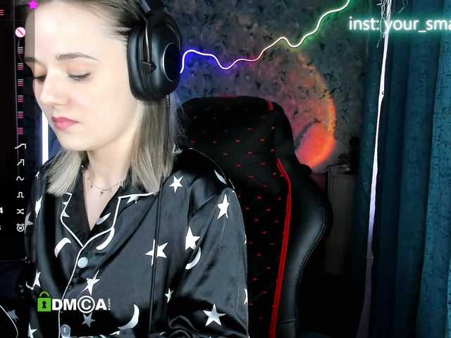 your-small-bunny live cam on BongaCams