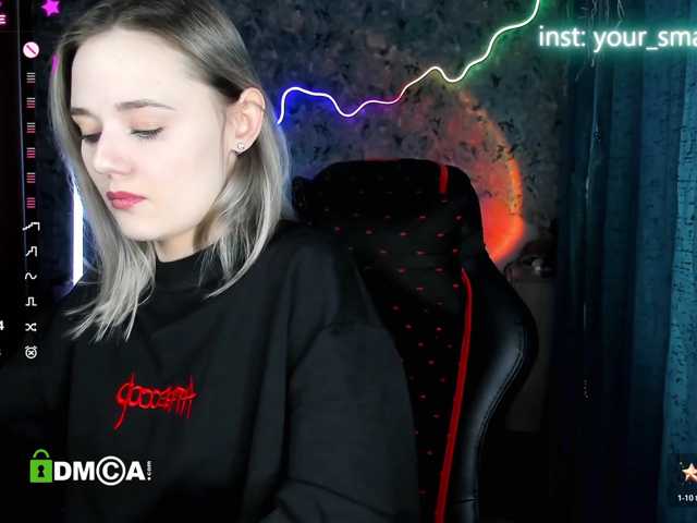 your-small-bunny live cam on BongaCams
