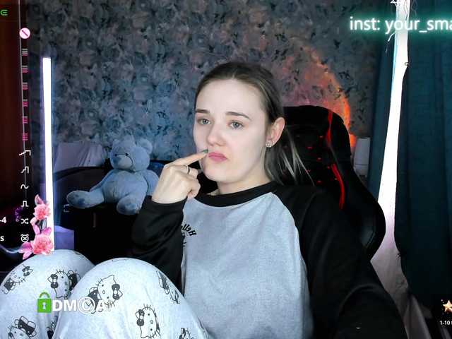 your-small-bunny's BongaCams show and profile