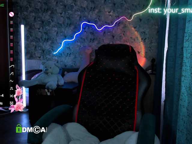 your-small-bunny live cam on BongaCams
