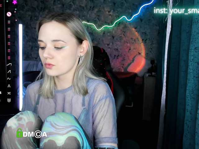 your-small-bunny live cam on BongaCams