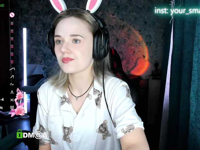 your-small-bunny live cam on BongaCams