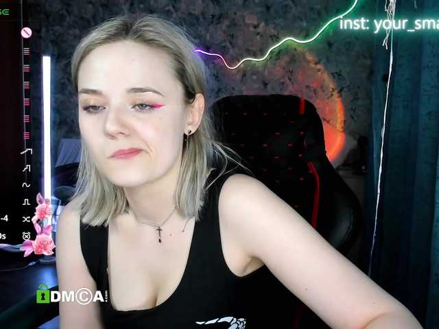 your-small-bunny live cam on BongaCams