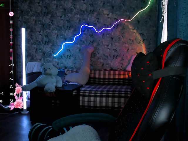your-small-bunny live sex show