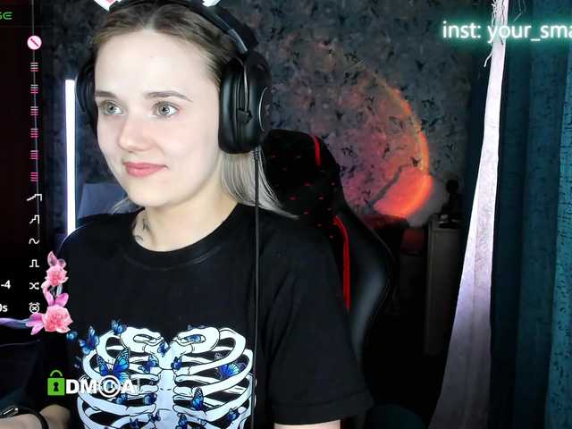 your-small-bunny live cam on BongaCams