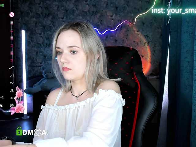 your-small-bunny live cam on BongaCams