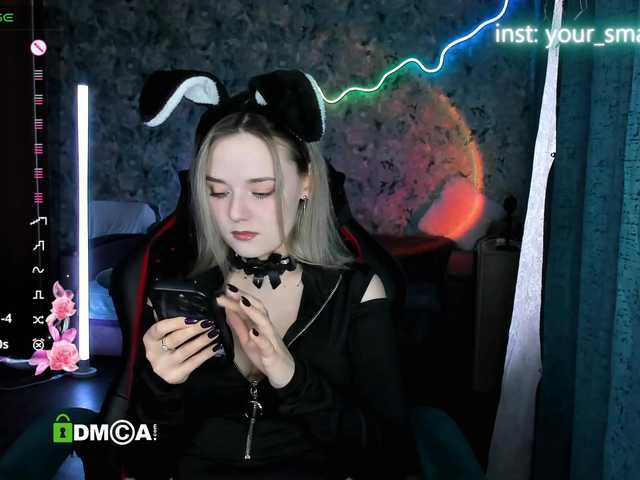 your-small-bunny live cam on BongaCams