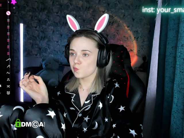 your-small-bunny live cam on BongaCams
