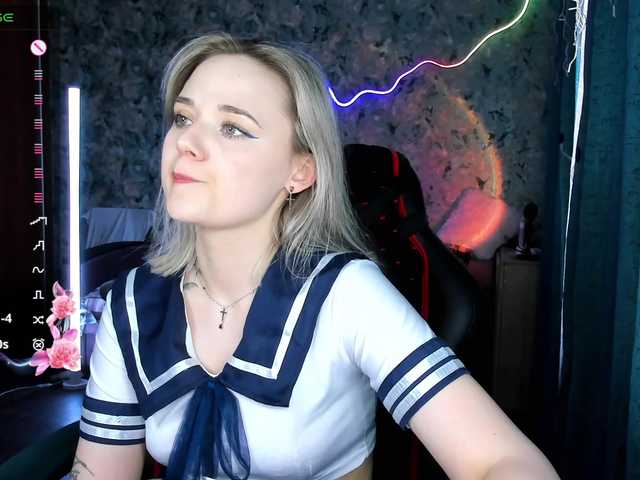 your-small-bunny live cam on BongaCams