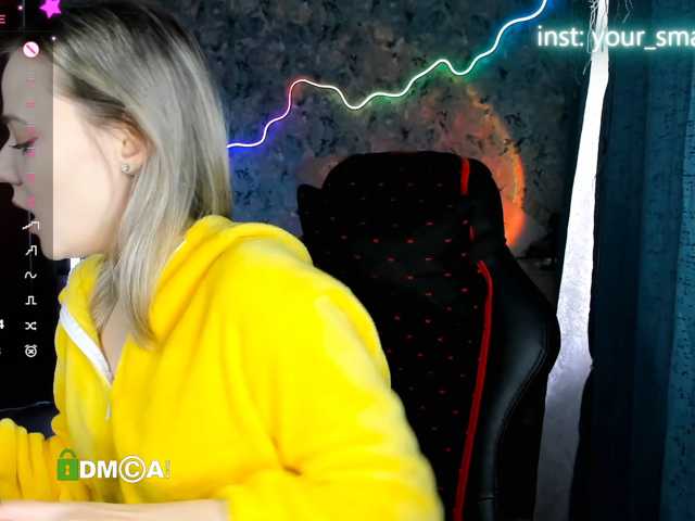 your-small-bunny live cam on BongaCams