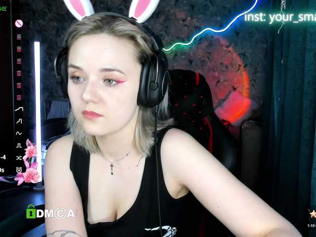 your-small-bunny live cam on BongaCams