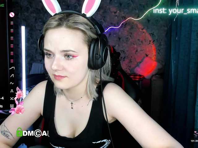 your-small-bunny live cam on BongaCams