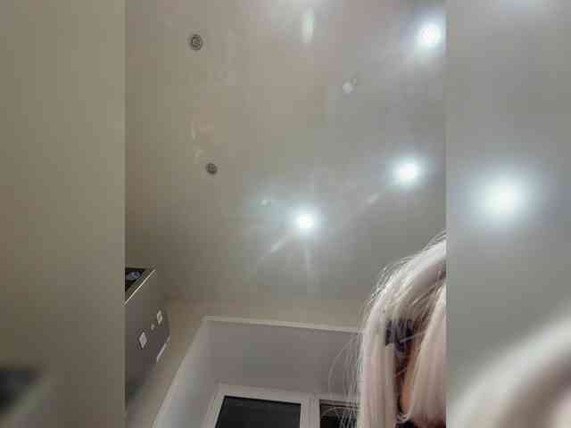 Milaya_Mia webcam