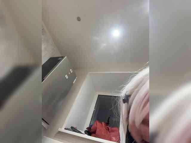 Milaya_Mia webcam