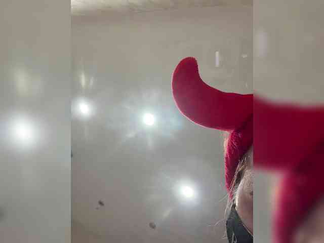 Milaya_Mia webcam