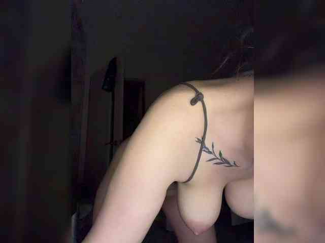 Milaya_Mia webcam