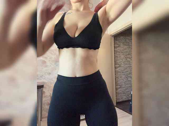 Milaya_Mia webcam