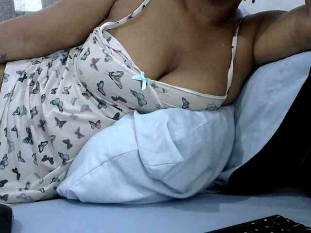 Theegoddess webcam