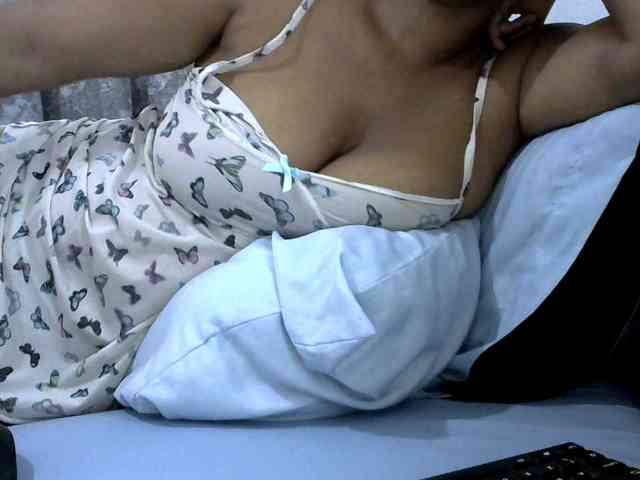 Theegoddess webcam