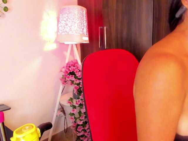 EmySandoval live cam on BongaCams