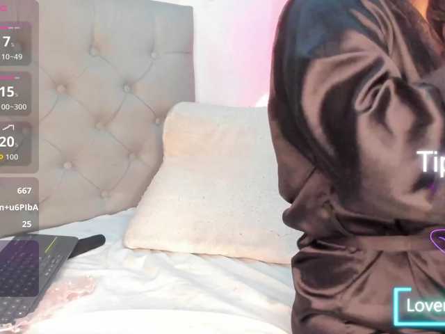 EmySandoval live cam on BongaCams