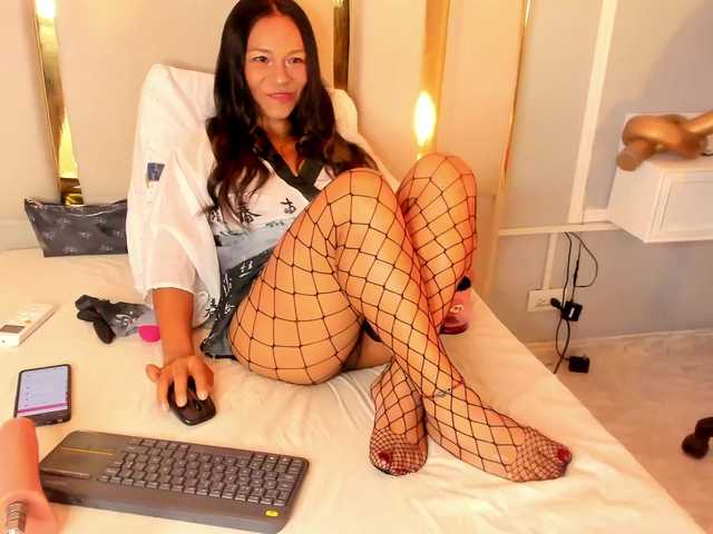 EmySandoval live cam on BongaCams