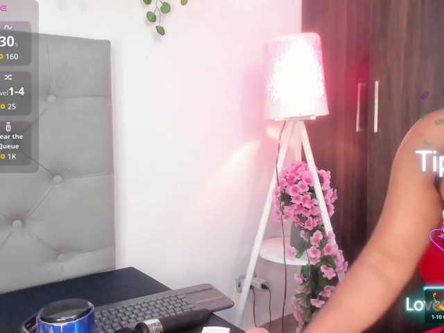 EmySandoval live cam on BongaCams