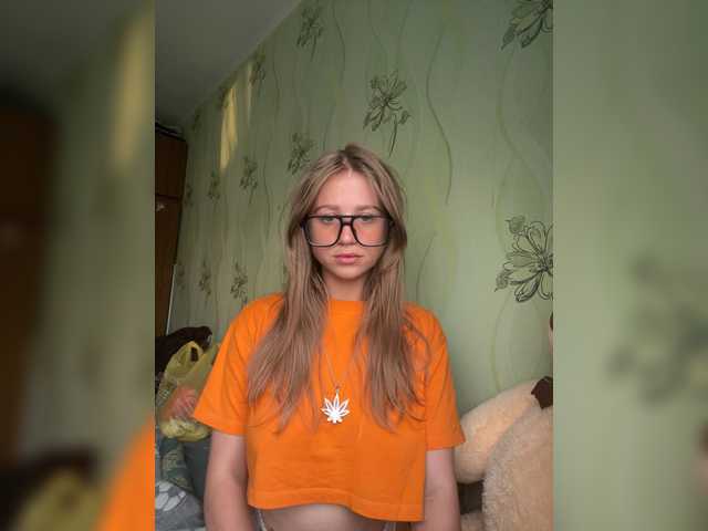 BrendieMary live cam on BongaCams