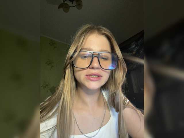 BrendieMary live cam on BongaCams
