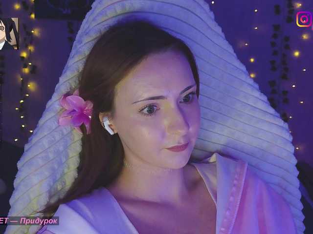 LollyGirlMoon live cam on BongaCams