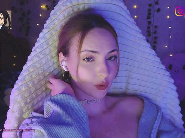 LollyGirlMoon live cam on BongaCams