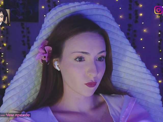LollyGirlMoon live cam on BongaCams