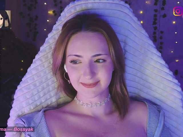 LollyGirlMoon live cam on BongaCams