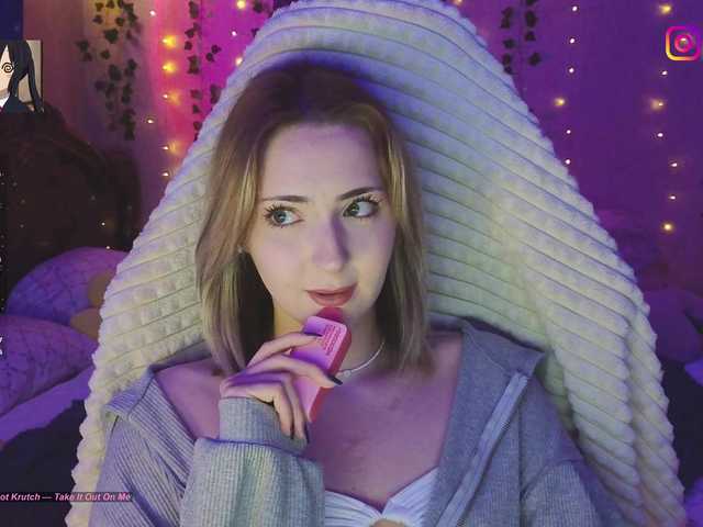 LollyGirlMoon