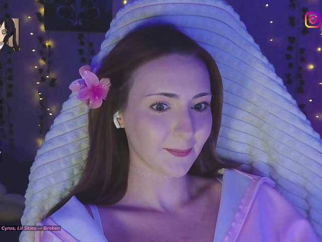 LollyGirlMoon live cam