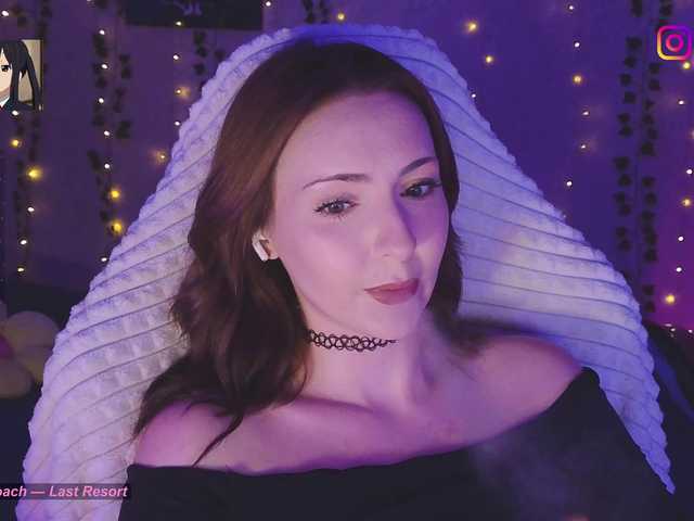 LollyGirlMoon live cam on BongaCams