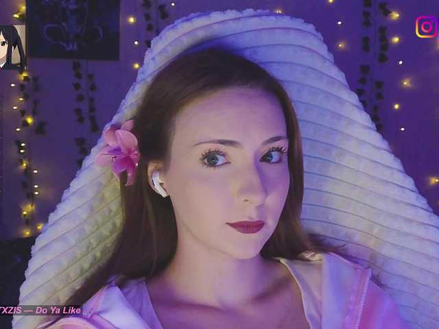 LollyGirlMoon