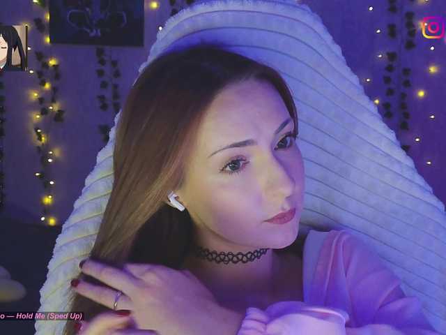 LollyGirlMoon live cam on BongaCams