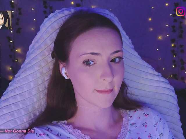 LollyGirlMoon live cam on BongaCams