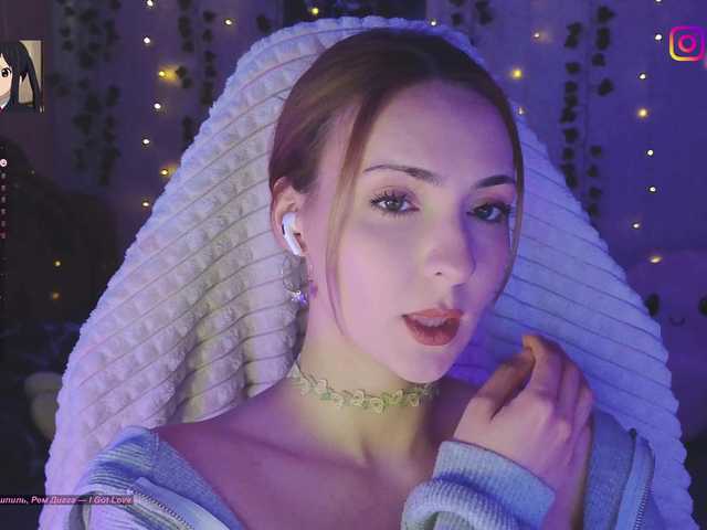 LollyGirlMoon
