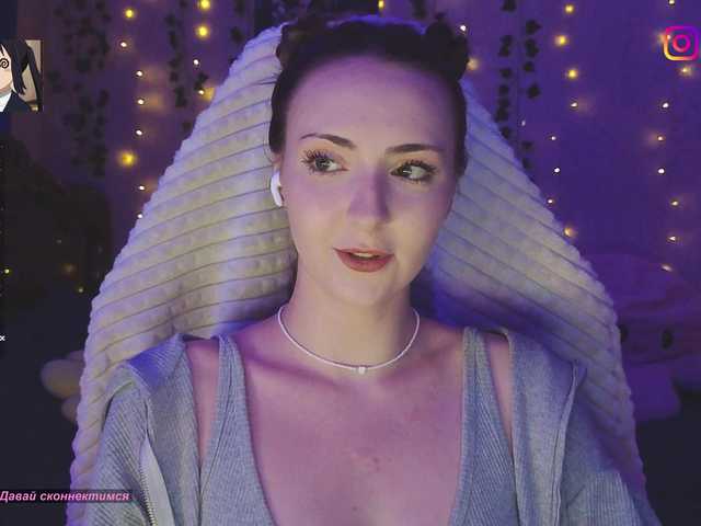 LollyGirlMoon live cam on BongaCams