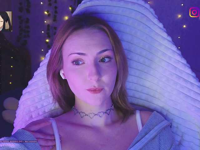 LollyGirlMoon live cam on BongaCams