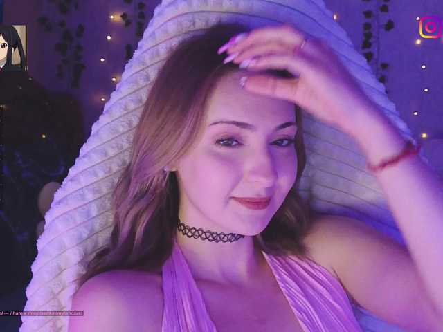LollyGirlMoon live cam on BongaCams